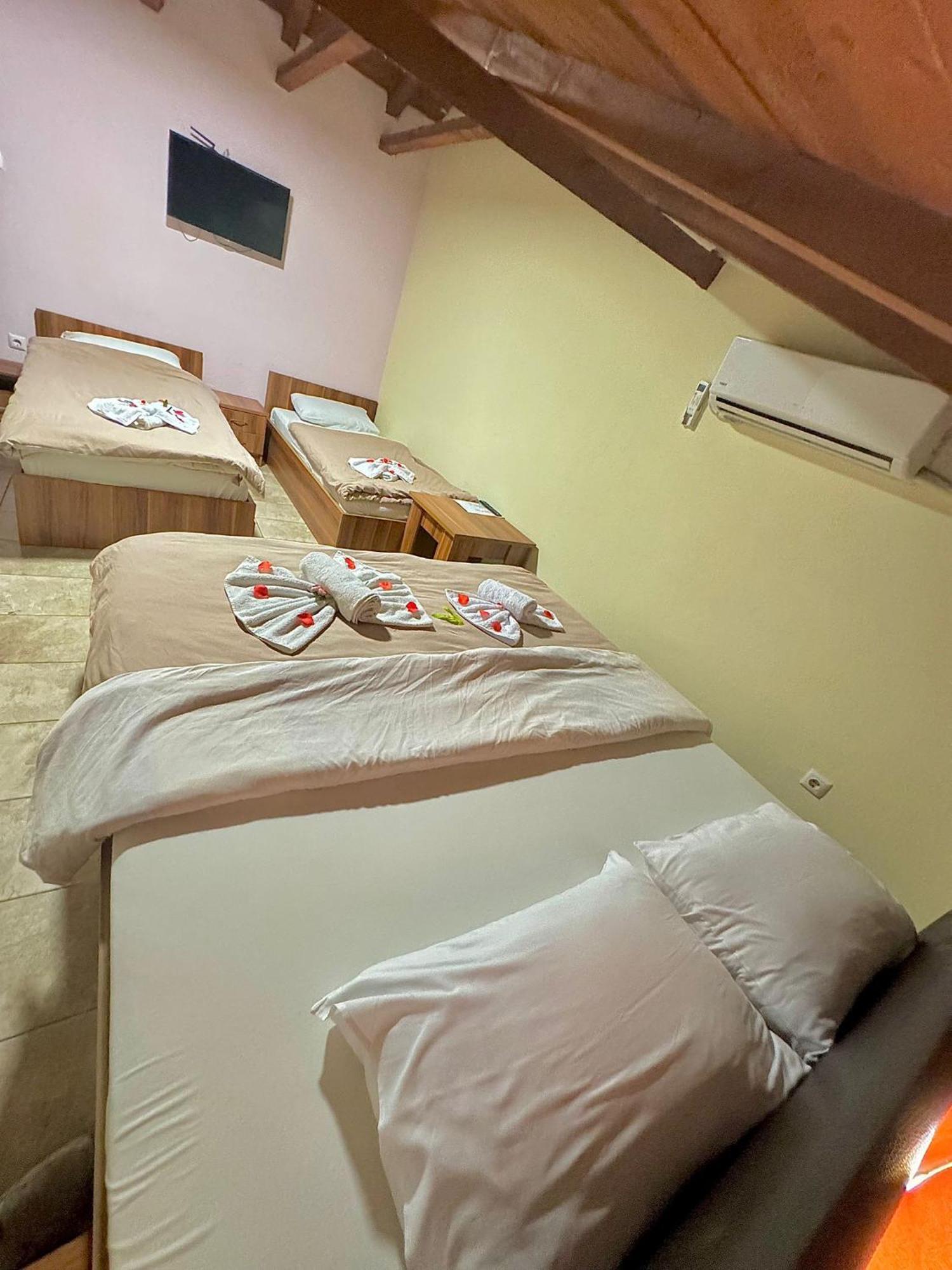 Hotel Atika Скопье Экстерьер фото
