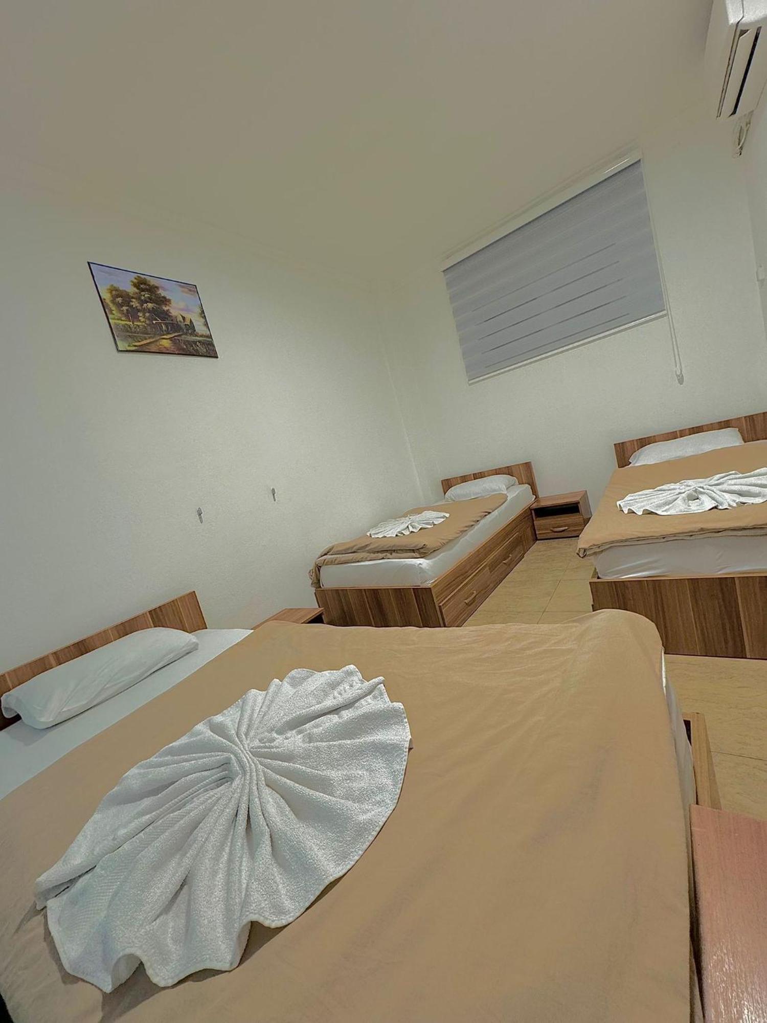 Hotel Atika Скопье Экстерьер фото