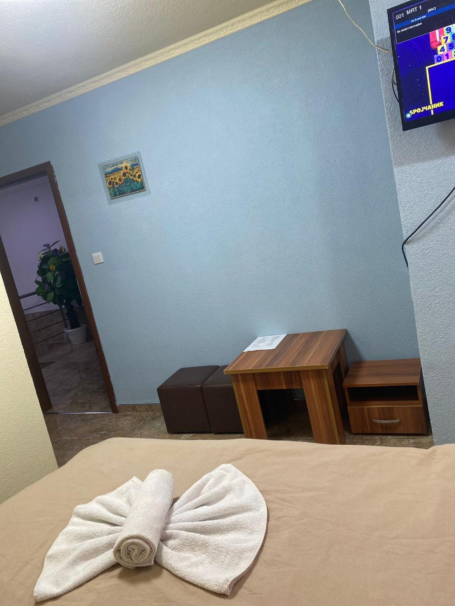 Hotel Atika Скопье Экстерьер фото