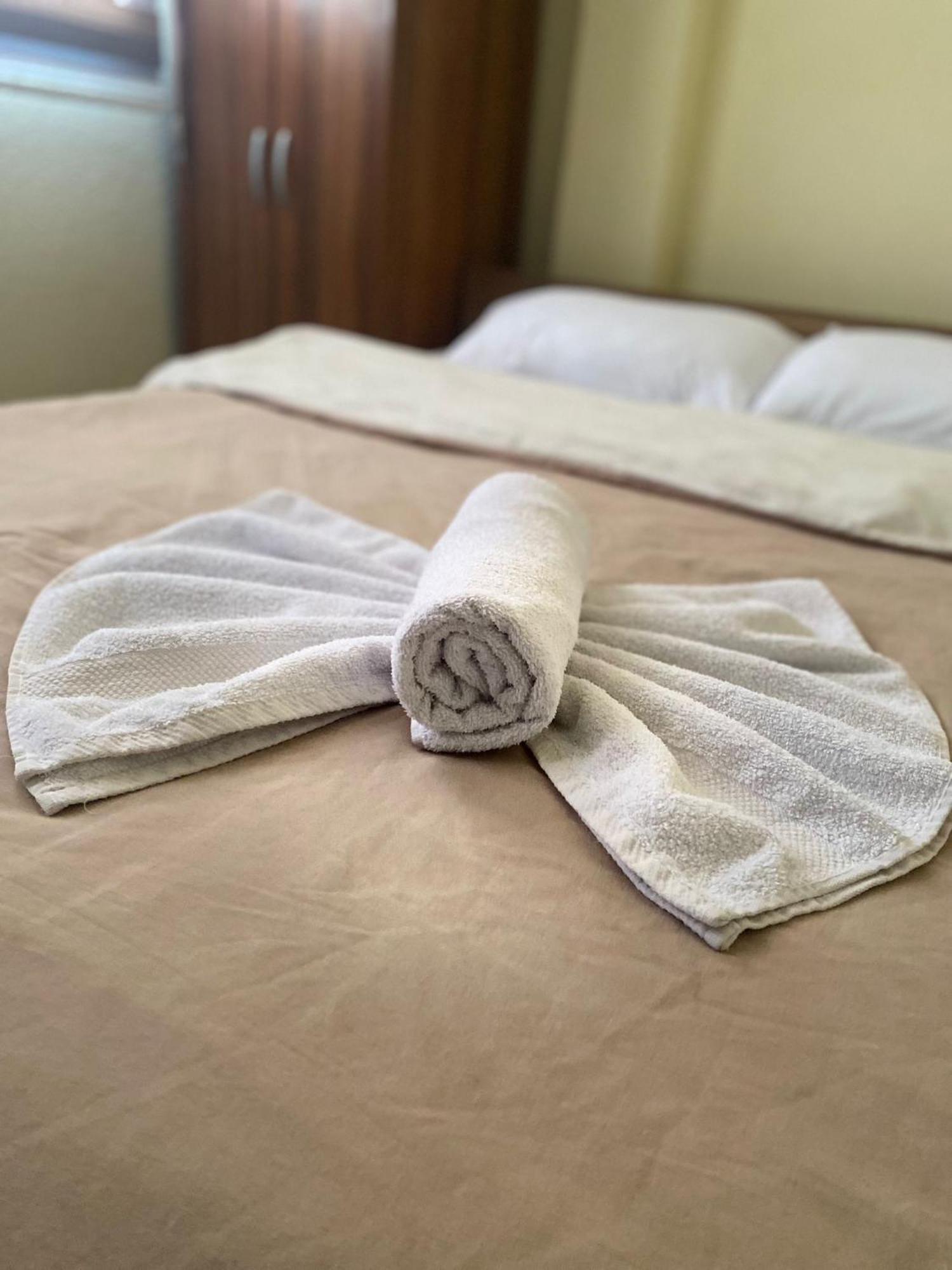Hotel Atika Скопье Экстерьер фото