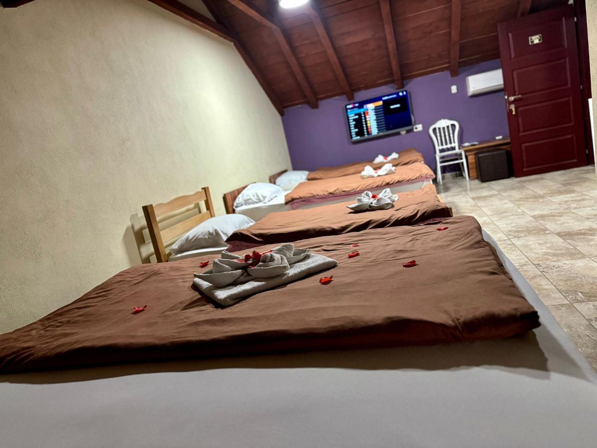 Hotel Atika Скопье Экстерьер фото