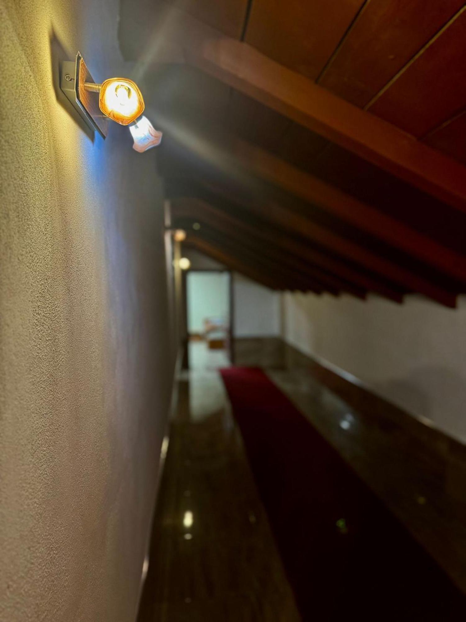 Hotel Atika Скопье Экстерьер фото
