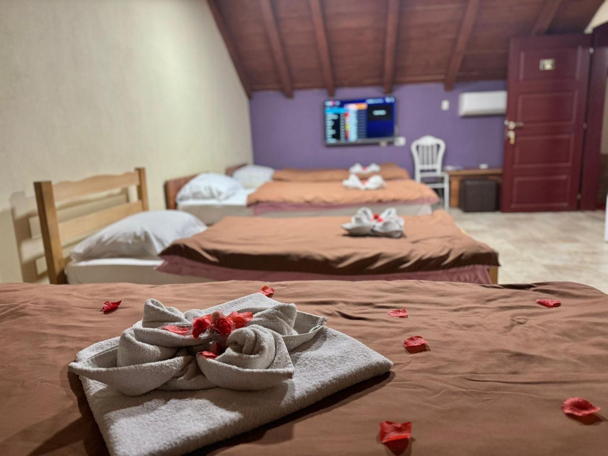 Hotel Atika Скопье Экстерьер фото