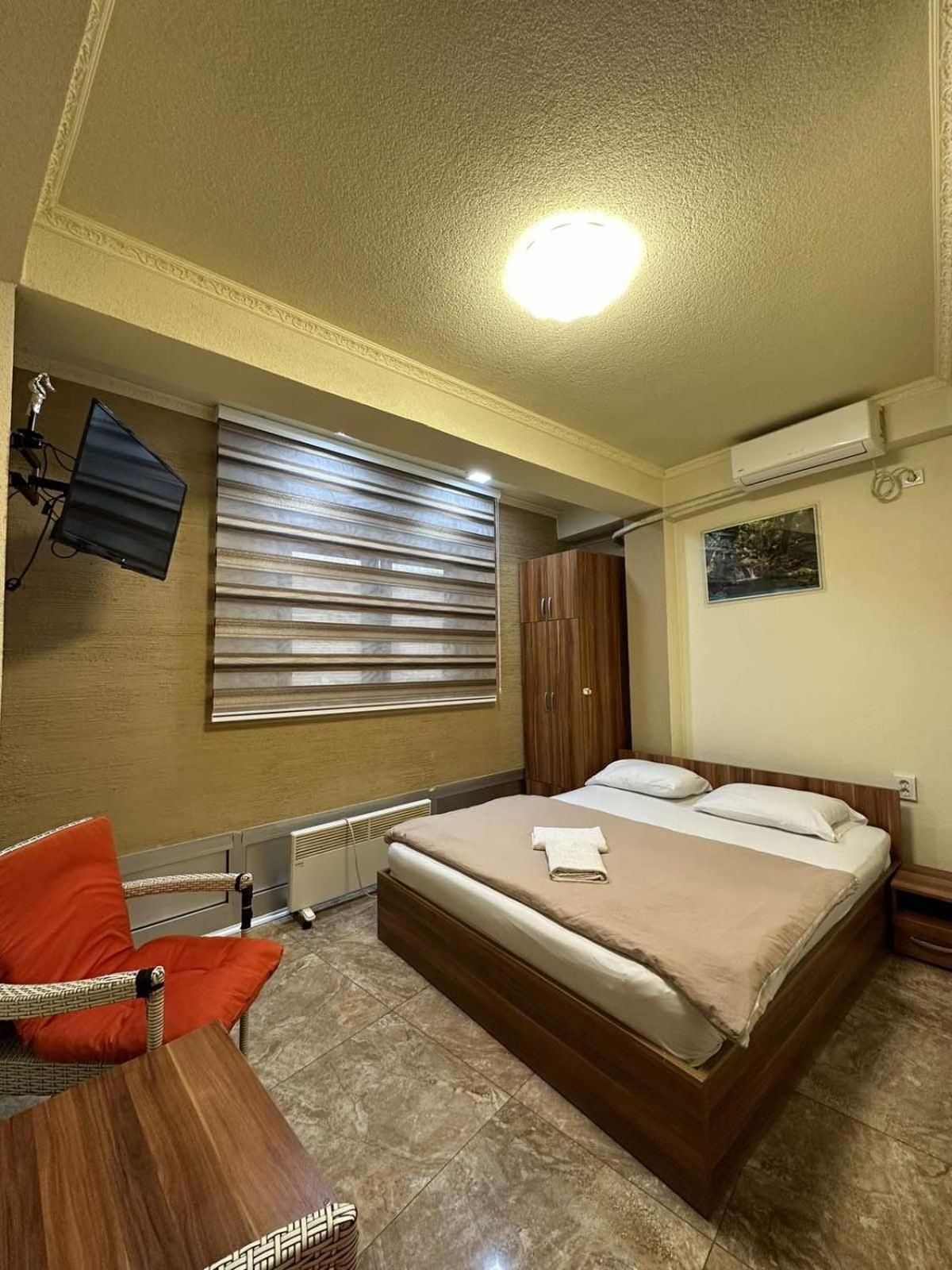 Hotel Atika Скопье Экстерьер фото