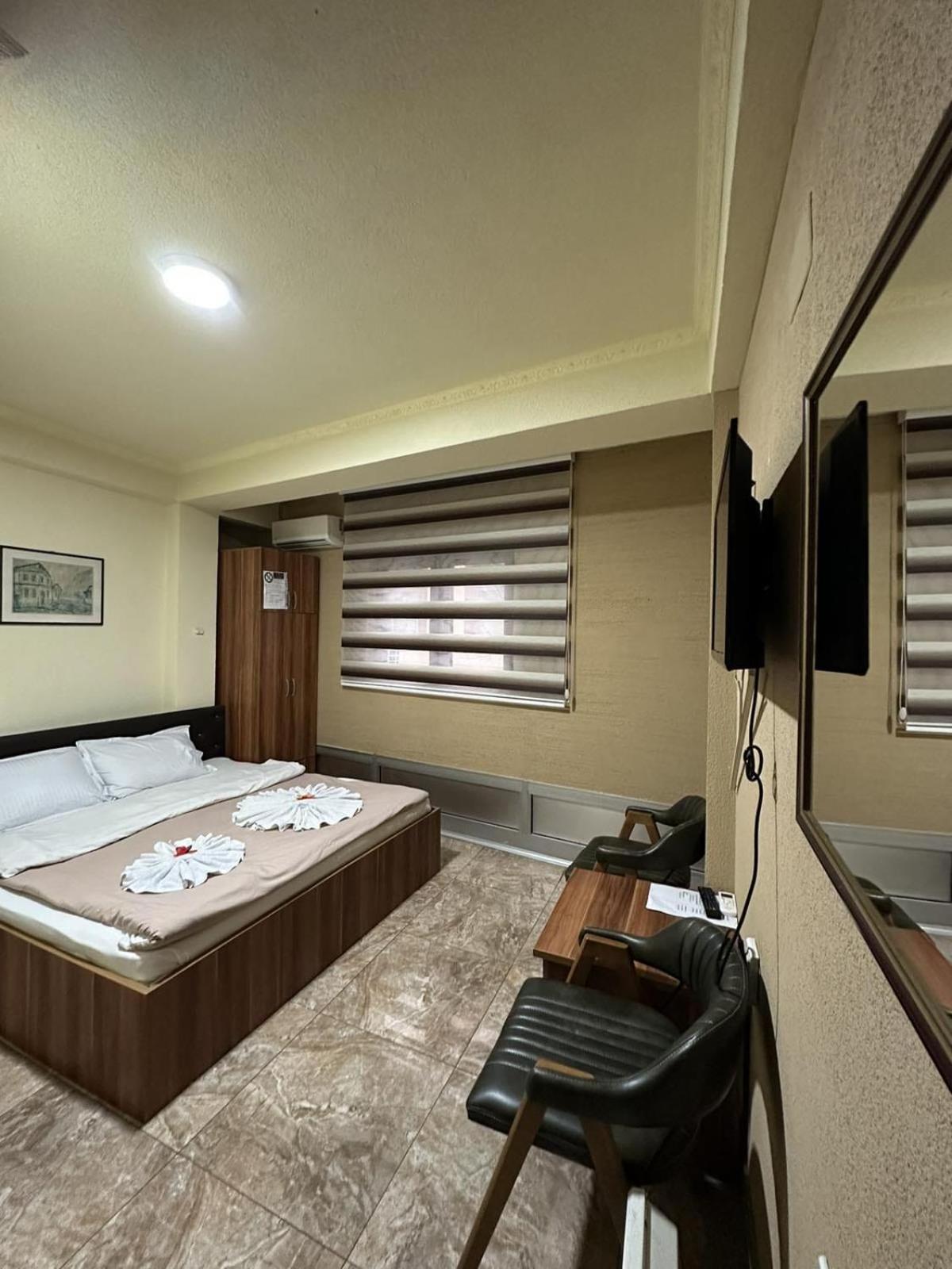 Hotel Atika Скопье Экстерьер фото