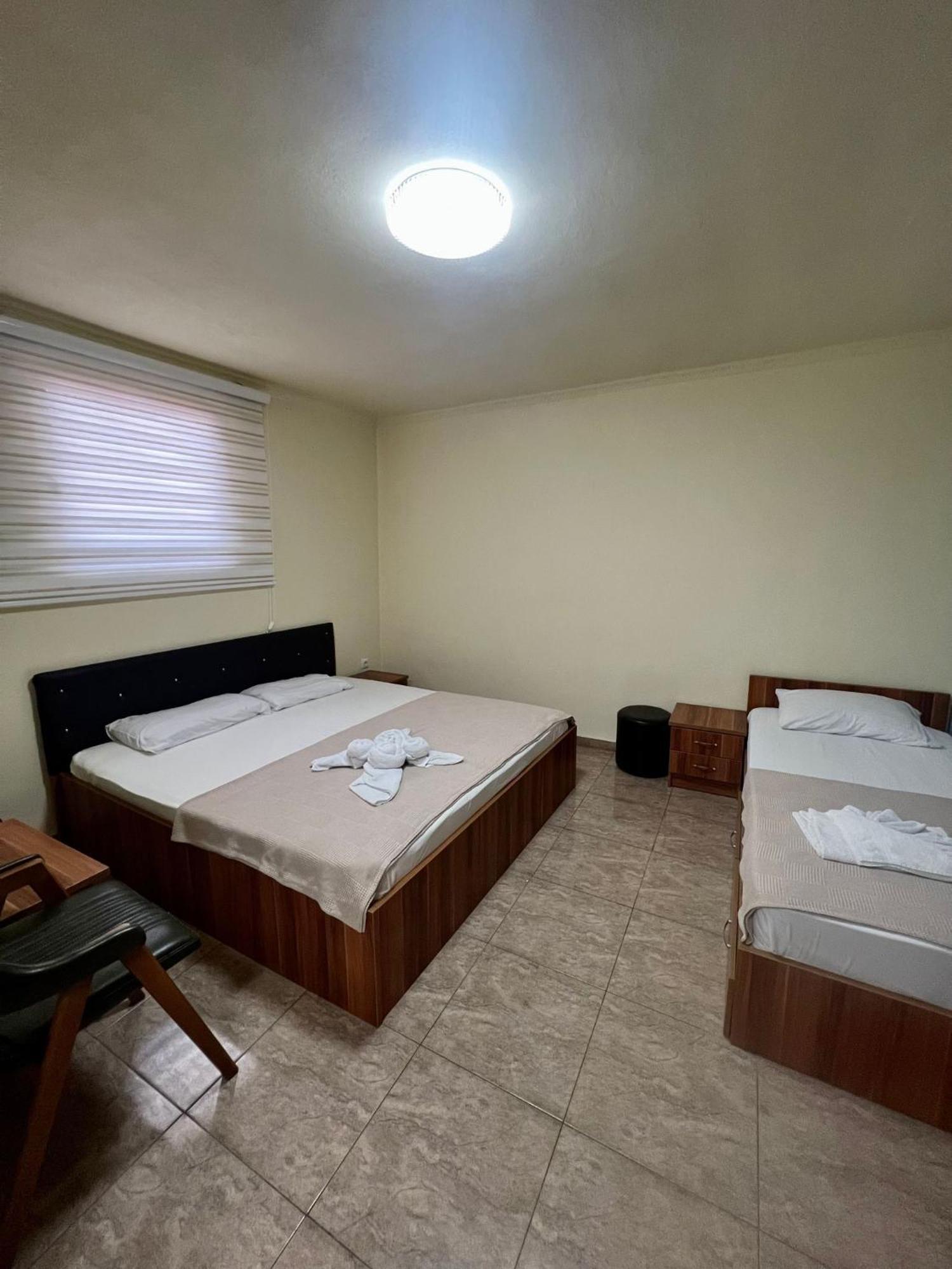 Hotel Atika Скопье Экстерьер фото