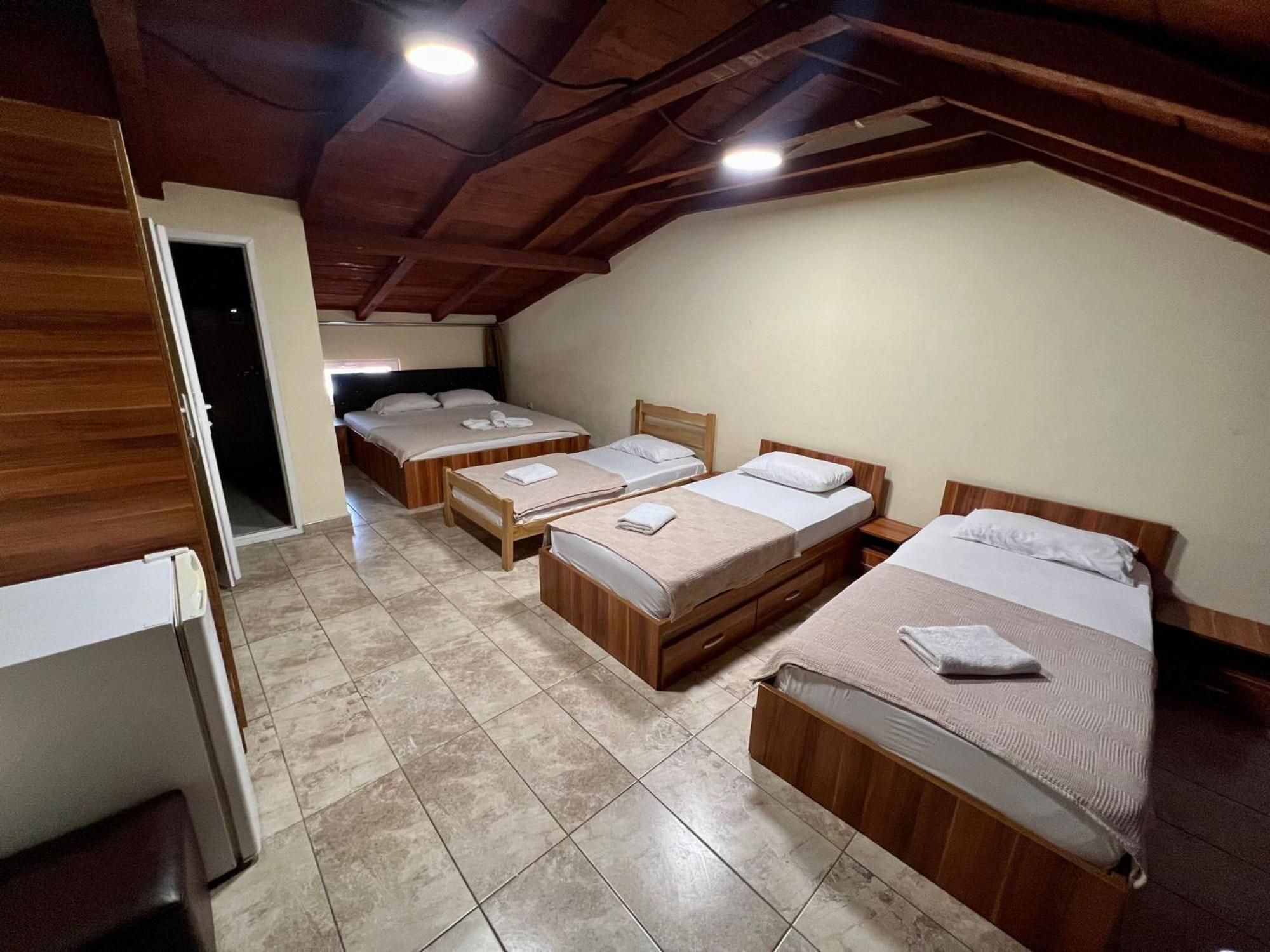Hotel Atika Скопье Экстерьер фото