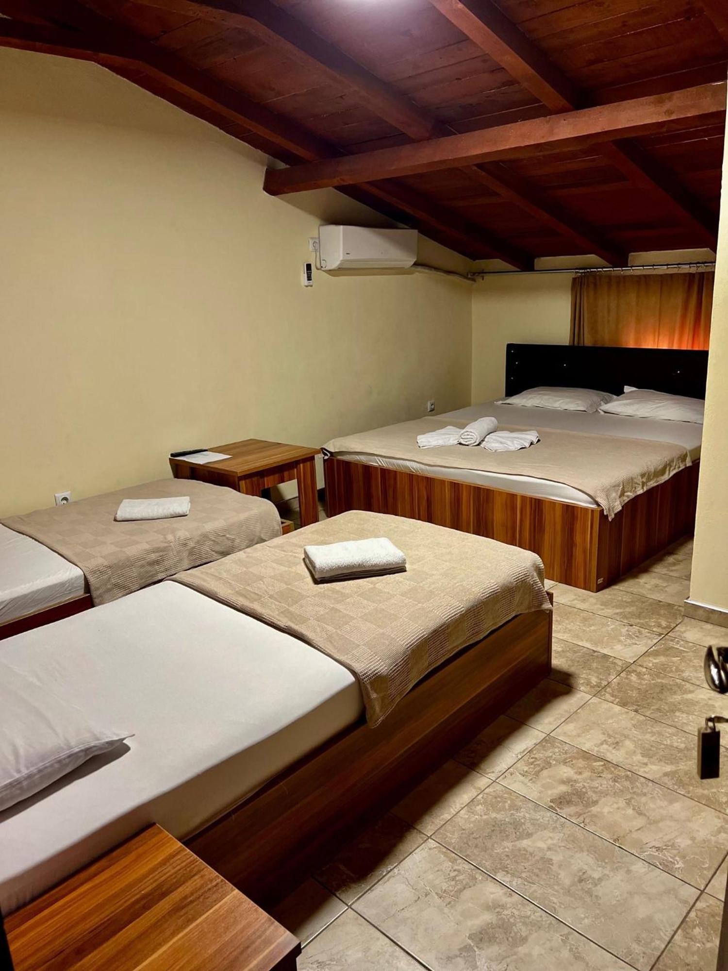 Hotel Atika Скопье Экстерьер фото