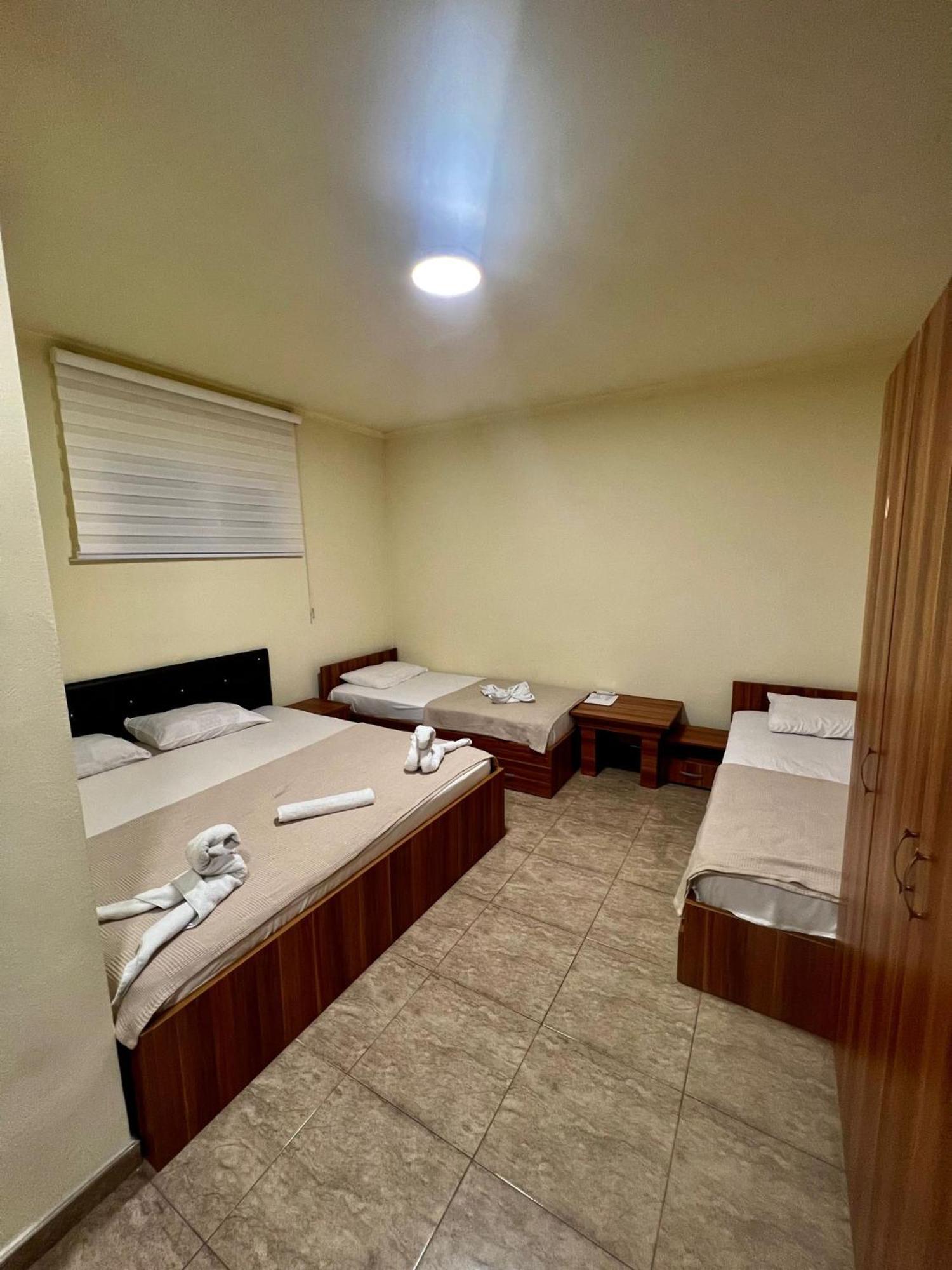 Hotel Atika Скопье Экстерьер фото